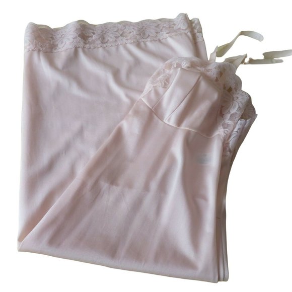 Vintage 70s Lorraine Beige Full Dress Slip Nylon Lace Glam Pin Up Lingerie USA - Picture 10 of 10